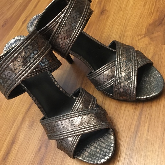 Max Studio Snakeskin Heels - Picture 2 of 8